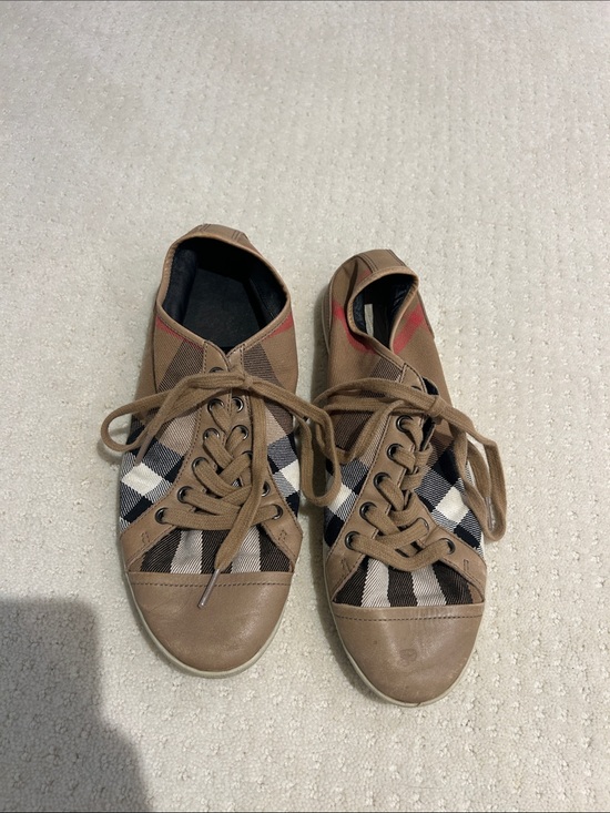 Burberry Shoes - Women’s Burberry sneakers